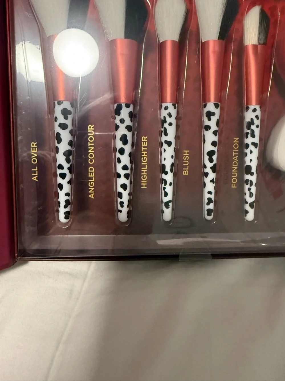 Disney Villains Cruella 7-Piece Blending Brush Set - Red & Dalmatian Print